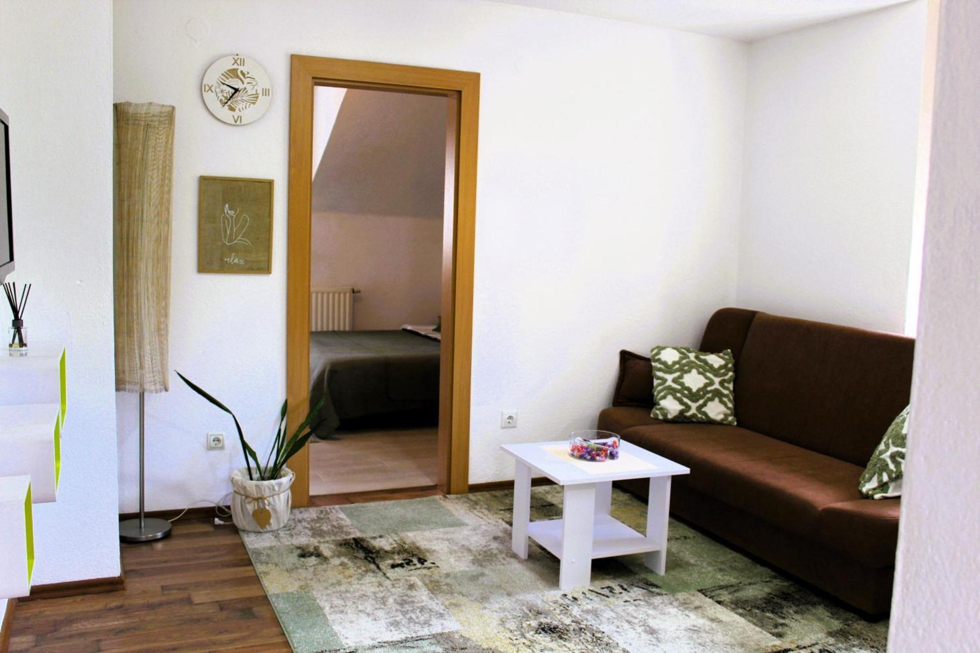 Svila Apartmani Bihać Esterno foto