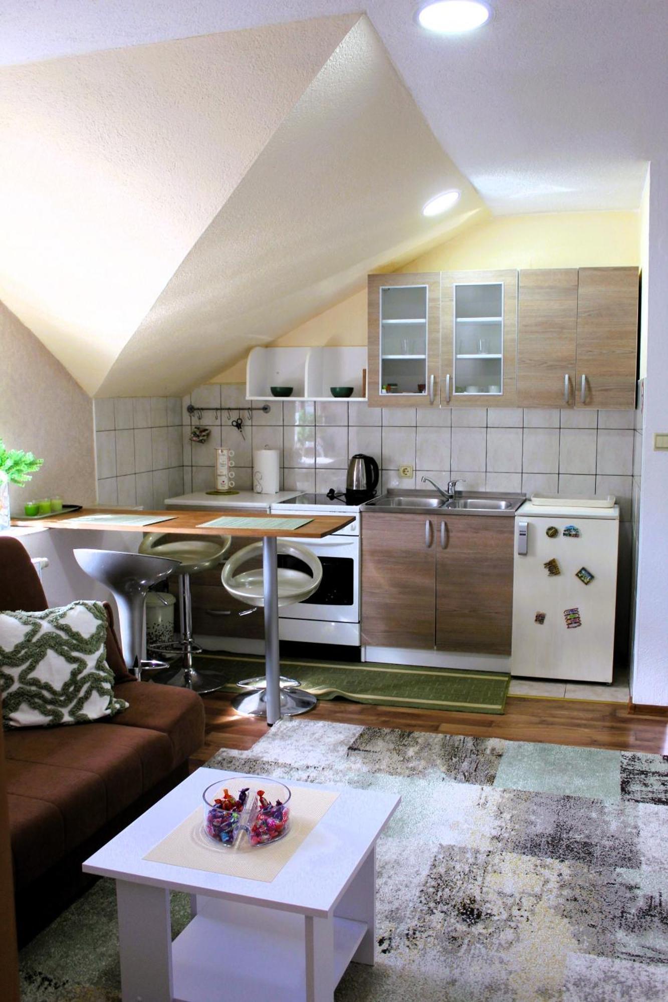 Svila Apartmani Bihać Esterno foto